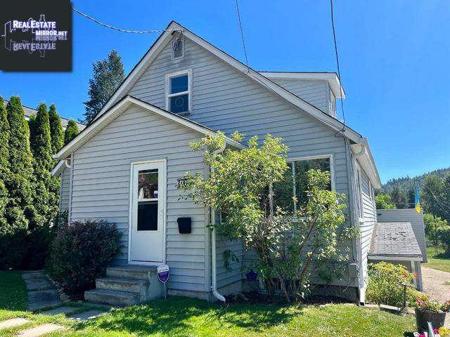 Property 168 Crescent Street main img