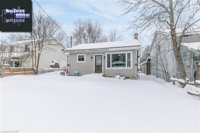 Property 3417 Coronation Avenue main img