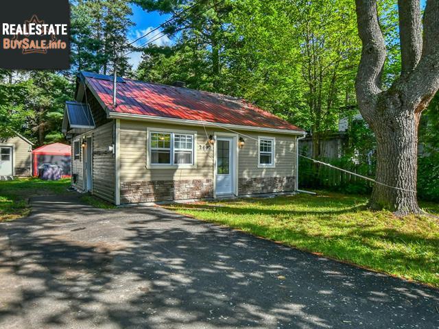 Property 2407 Rue St-Adolphe img1