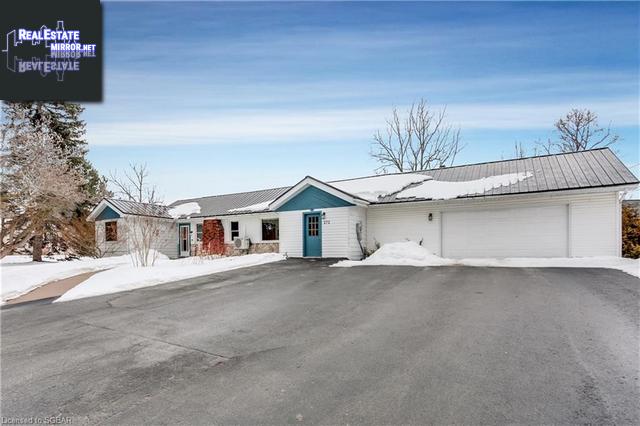 Property 272 Sykes Street S main img