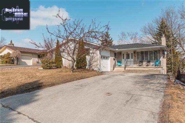 Property 1270 Amundsen Avenue main img