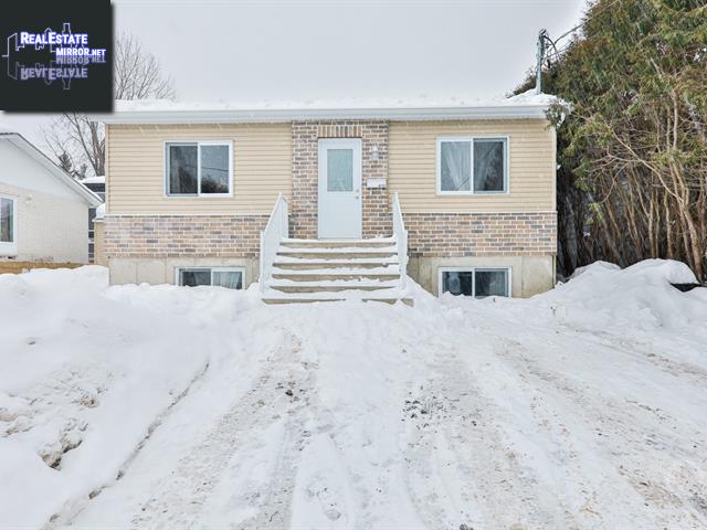 Property 8735z-8737z Rue Martel main img