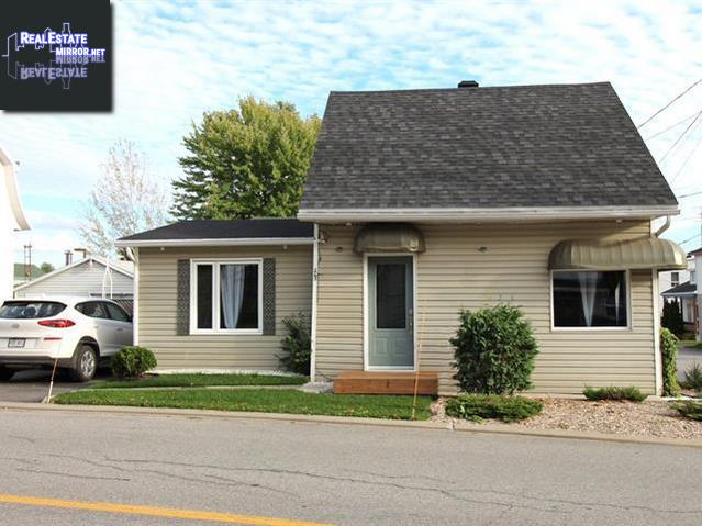 Property 263 1re Avenue main img