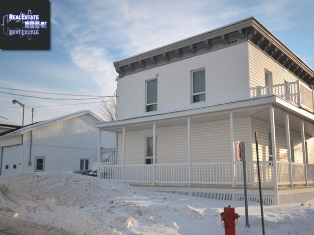 Property 125y-125z Rue Fraserville main img