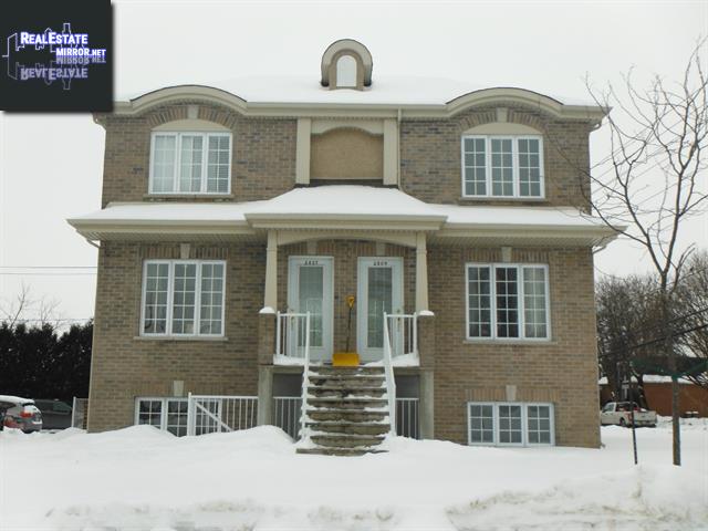 Property 2809 Rue Jean-Besre main img
