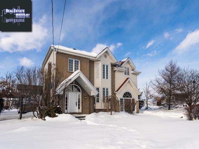 Property 10 Rue Evariste-Leboeuf main img
