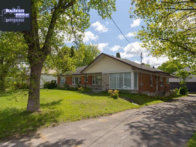 Property 175 Boul. Antonio-Barrette main img