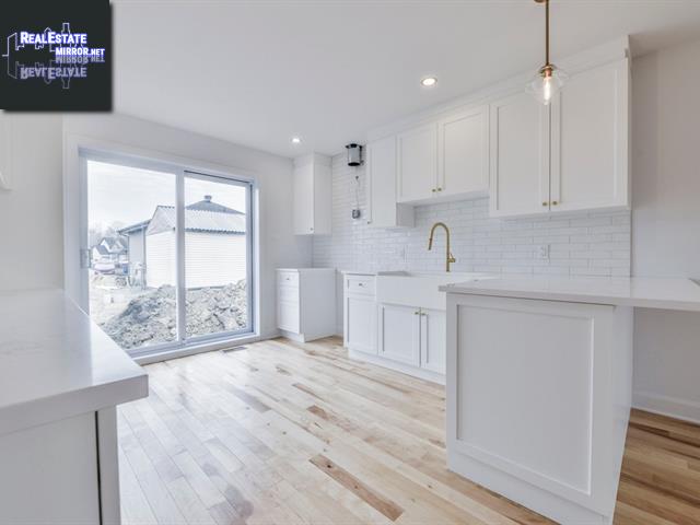 Property 4544 Rue Louis-Fiset img1