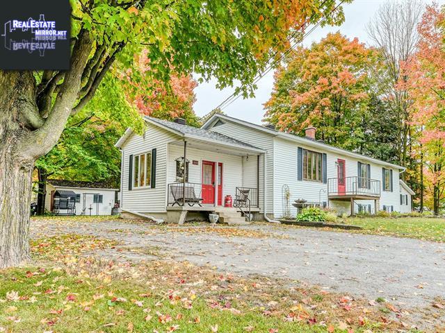 Property 848 Rue Yvon main img
