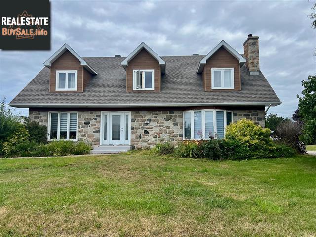 Property 291 Av. Richelieu main img
