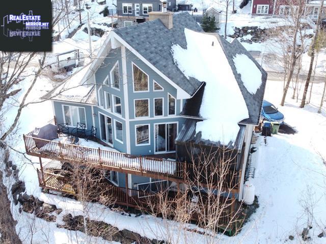 Property 126 Rue De Levis main img