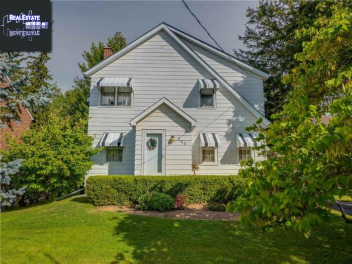 Property 249 Queensway . W main img
