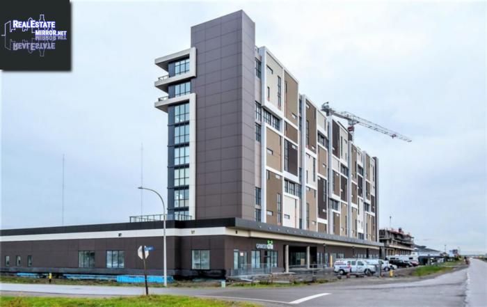 Property 601-560 North Service Road main img