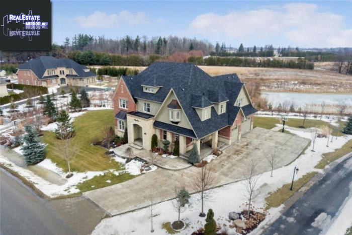 Property 33 Barraclough Boulevard main img