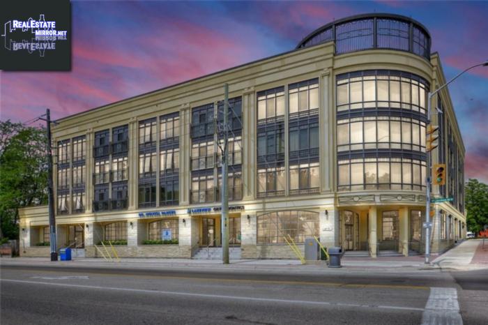 Property 410-205 Lakeshore Road W main img