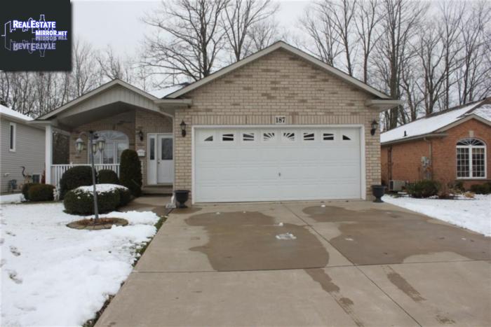 Property 187 Foxtail Avenue main img