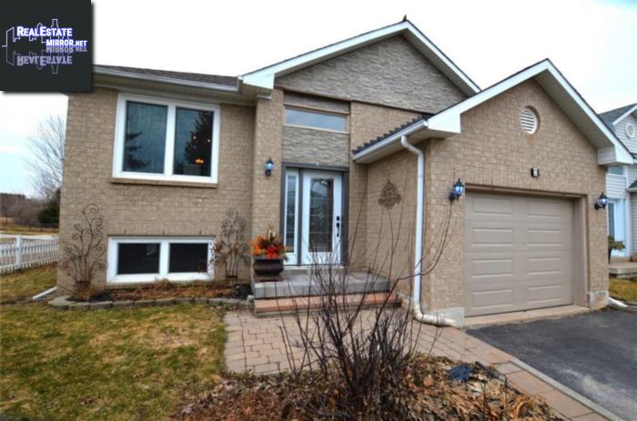 Property 2 Moir Crescent main img