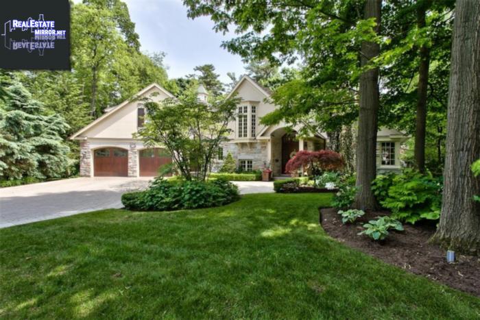 Property 24 Shorewood Place main img