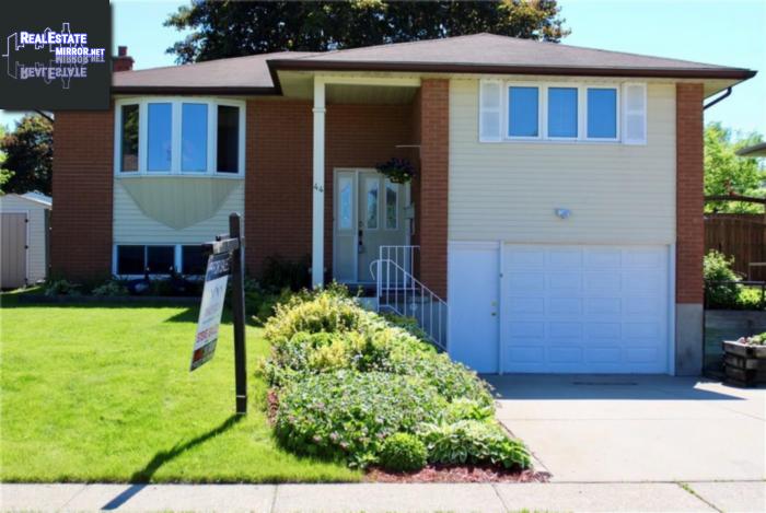 Property 44 Uplands Place main img