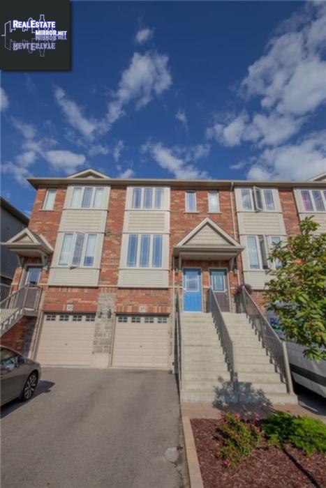 Property 37 Edenrock Drive main img