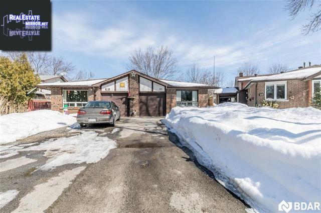Property 21 Maplehurst Crescent main img