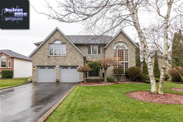 Property 73 Woodside Square main img
