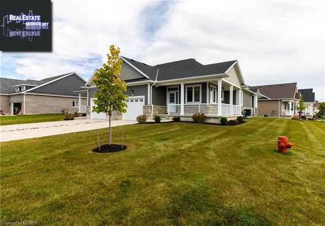 Property 84 Schooner Drive main img