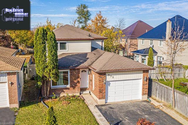 Property 332 Hickling Trail main img