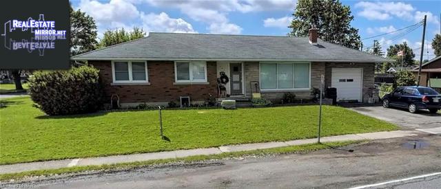 Property 161 St Davids Road W main img