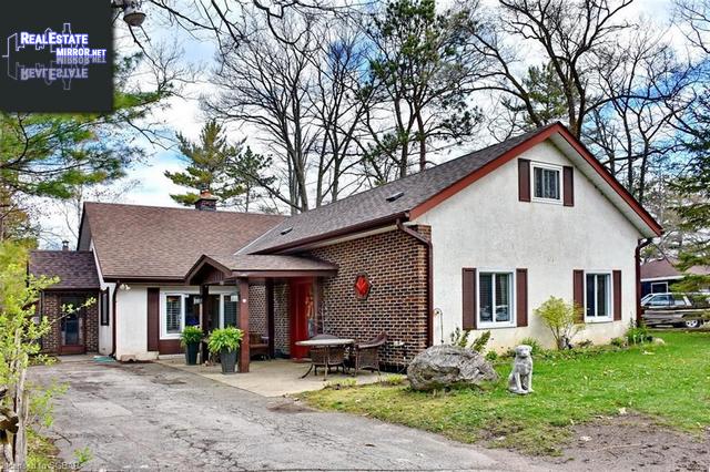 Property 2082 River Road W main img