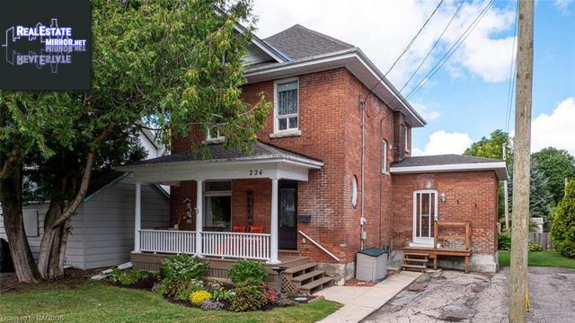 Property 224 5th Street E main img