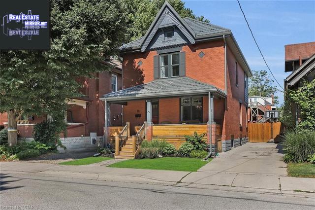 Property 18 Bellevue Avenue main img