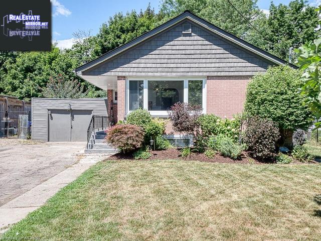 Property 755 Alexander Street main img