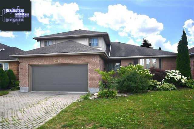 Property 1206 Sprucedale Road main img