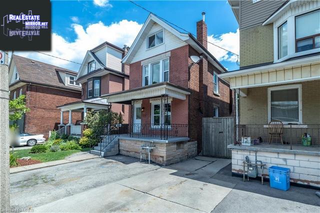 Property 242 Balmoral Avenue N main img