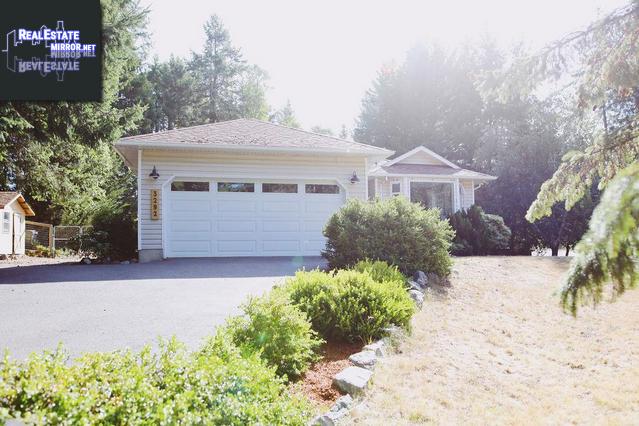 Property 3292 Raymond Cres main img