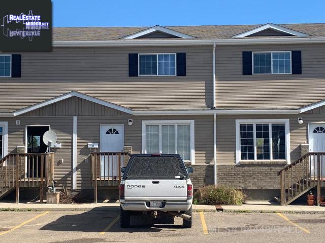 Property 23 4728 18th Street main img