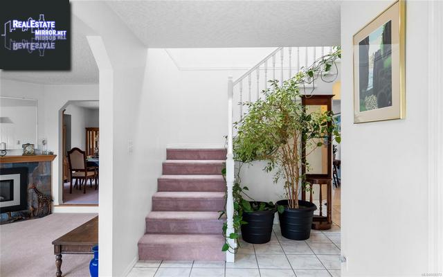 Property 2938 Robalee Pl img1