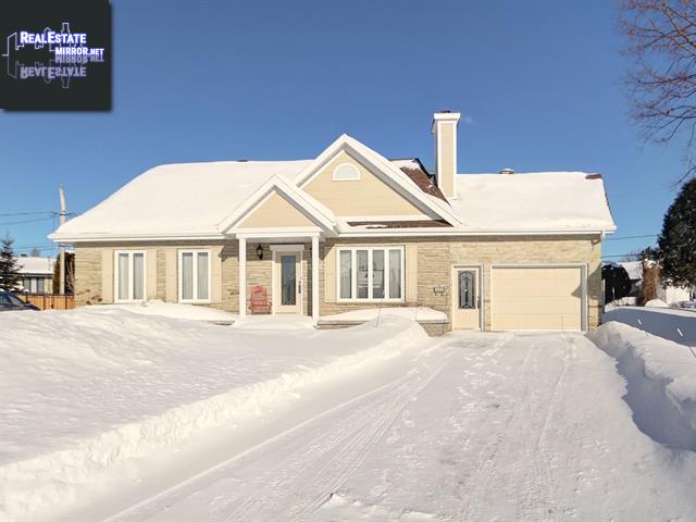 Property 1415 Rue De La Rocaille main img