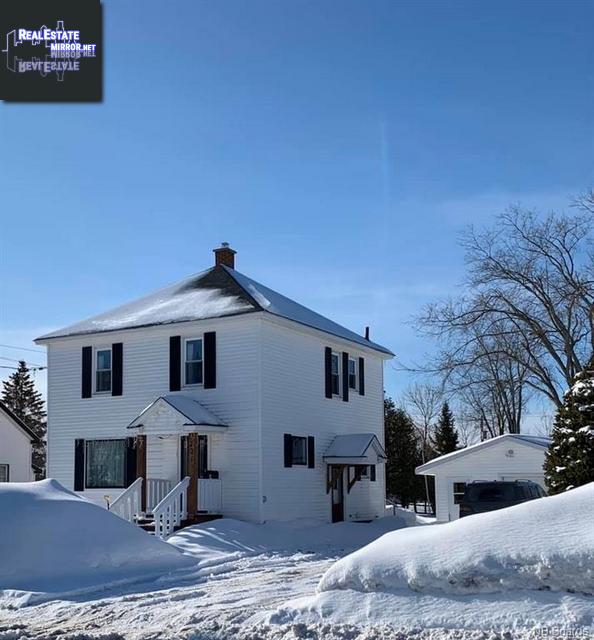 Property 221 Millar Avenue main img