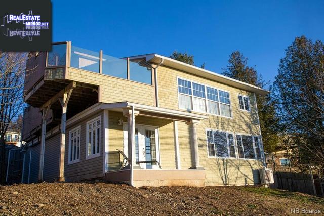 Property 2068 Rothesay Road main img