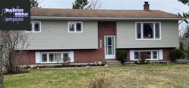 Property 175 Hutchison Drive main img