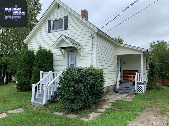 Property 5 Pleasant Avenue main img