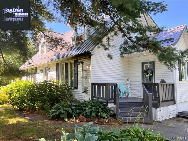 Property 2936 North Tetagouche main img