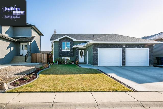 Property 157 Hiebert Cres main img