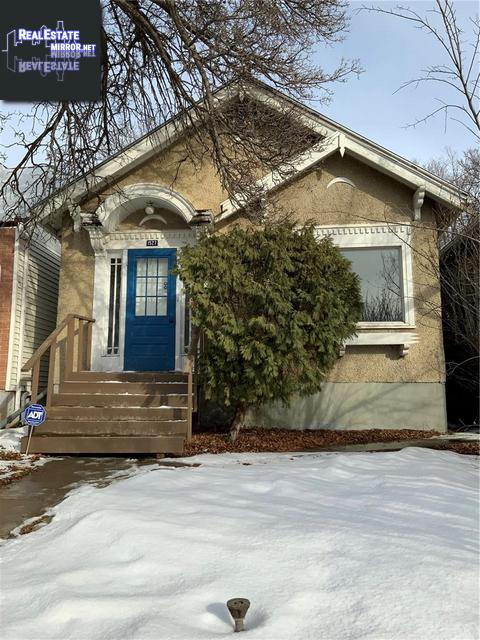 Property 1527 Mctavish St main img