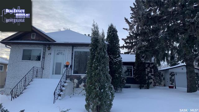 Property 19 28th St E main img