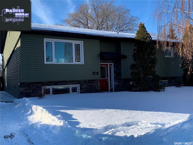 Property 207 4th Ave W main img