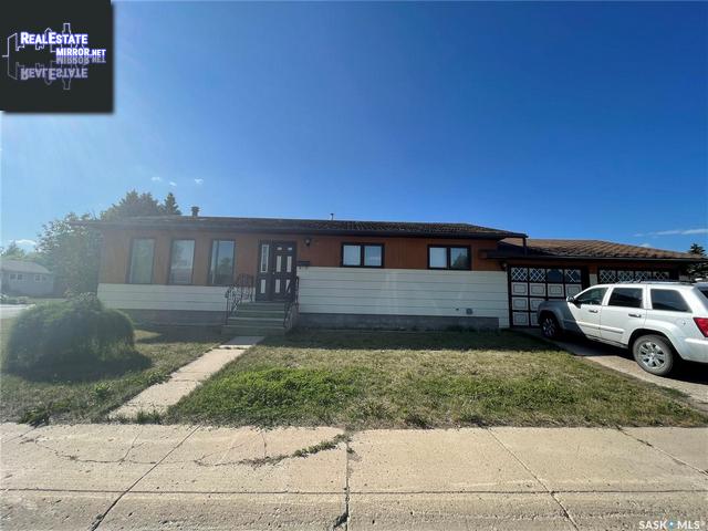 Property 1 Matheson Cres main img
