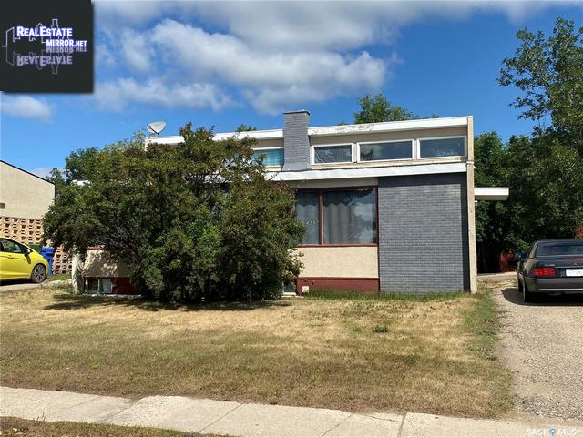 Property 814-816 28th St E main img